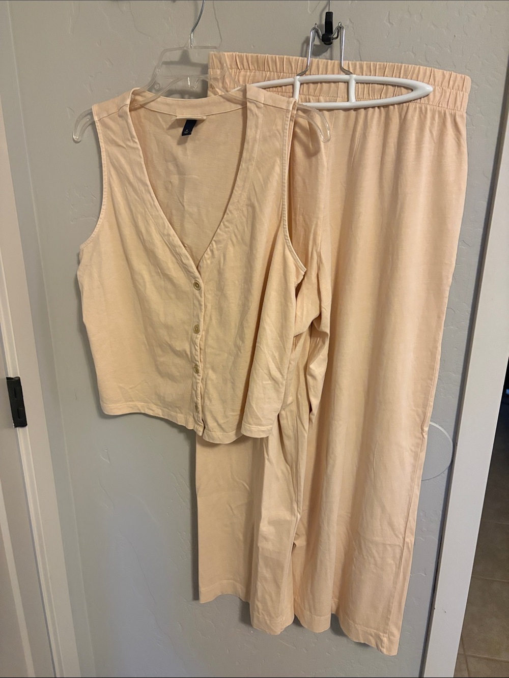Universal Thread Cream Wide Leg Pants and Button Front Crop Top Set